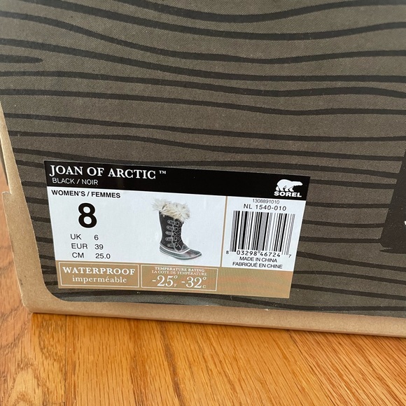 Sorel Women’s Black winter boots, Size 8 - Picture 4 of 4